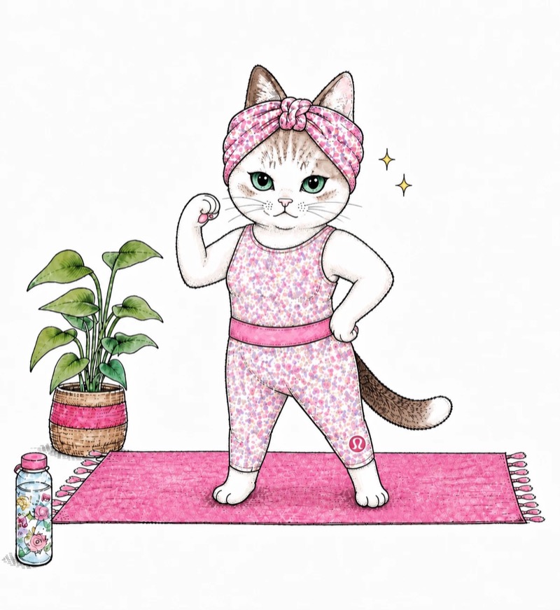 ターバンでウィッグを押さえてホットヨガに臨む白い猫
